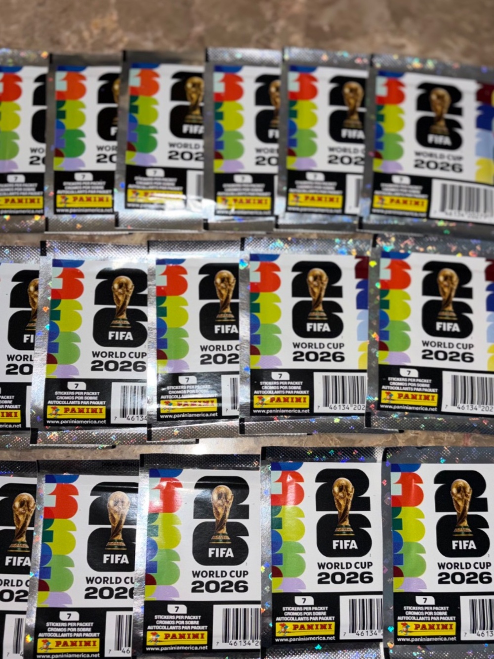 25 Panini FIFA World Cup USA 2026 Sticker Pack Assortment - Picture 2 of 8